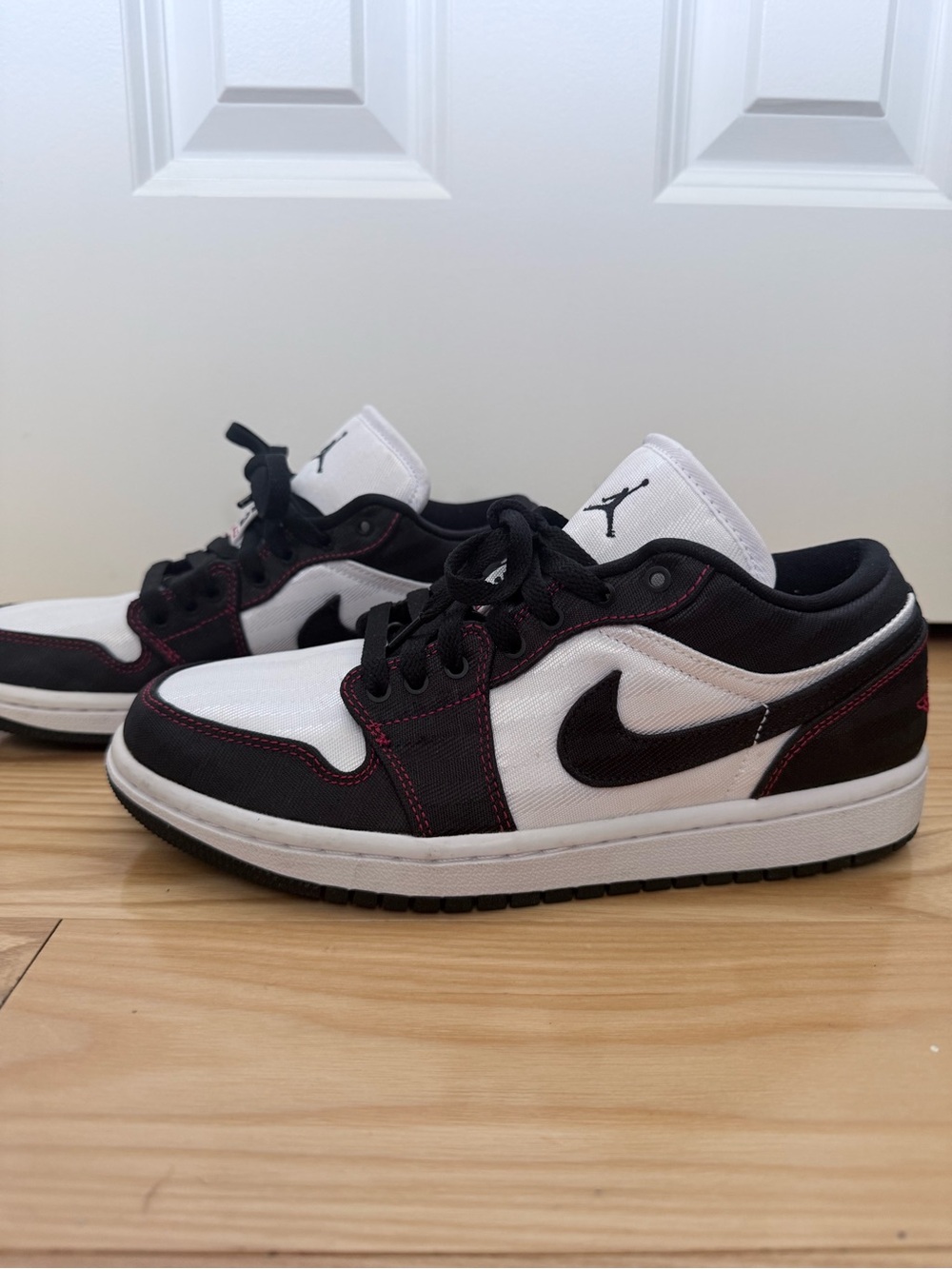 Air Jordan 1 Low SE Utility White Black Gym Red Women’s Size 8.5